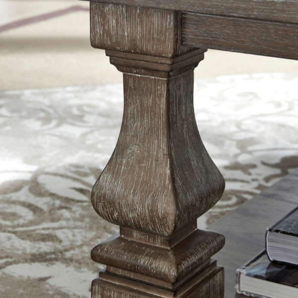 Ashley Johnelle diivanilaud