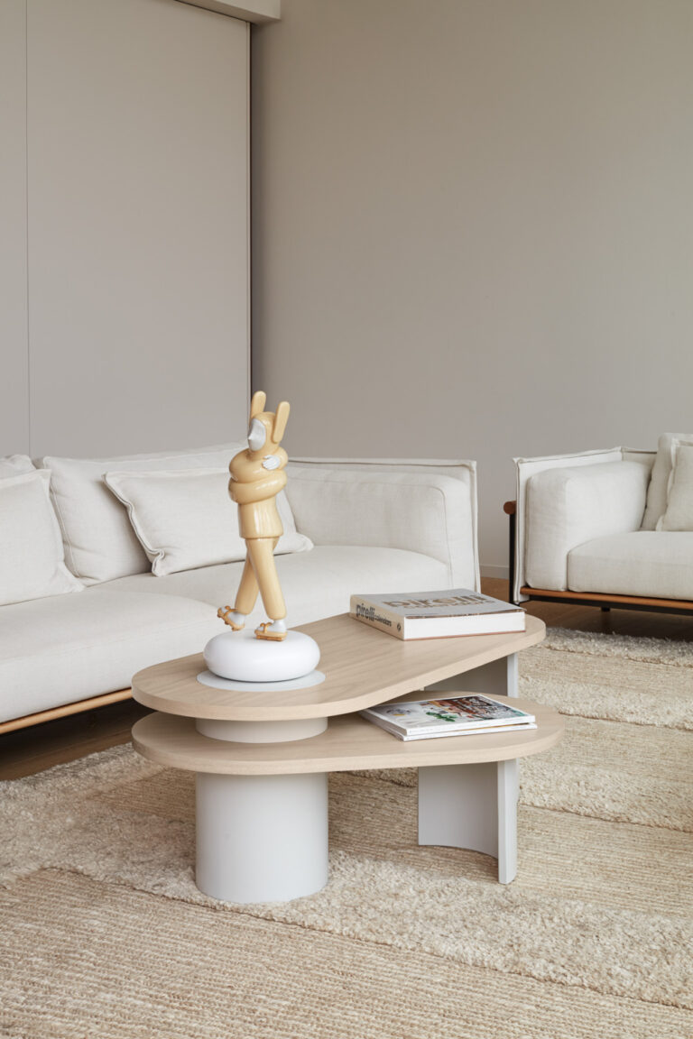 Moderne Teulat diivanilaud Nori Cream.