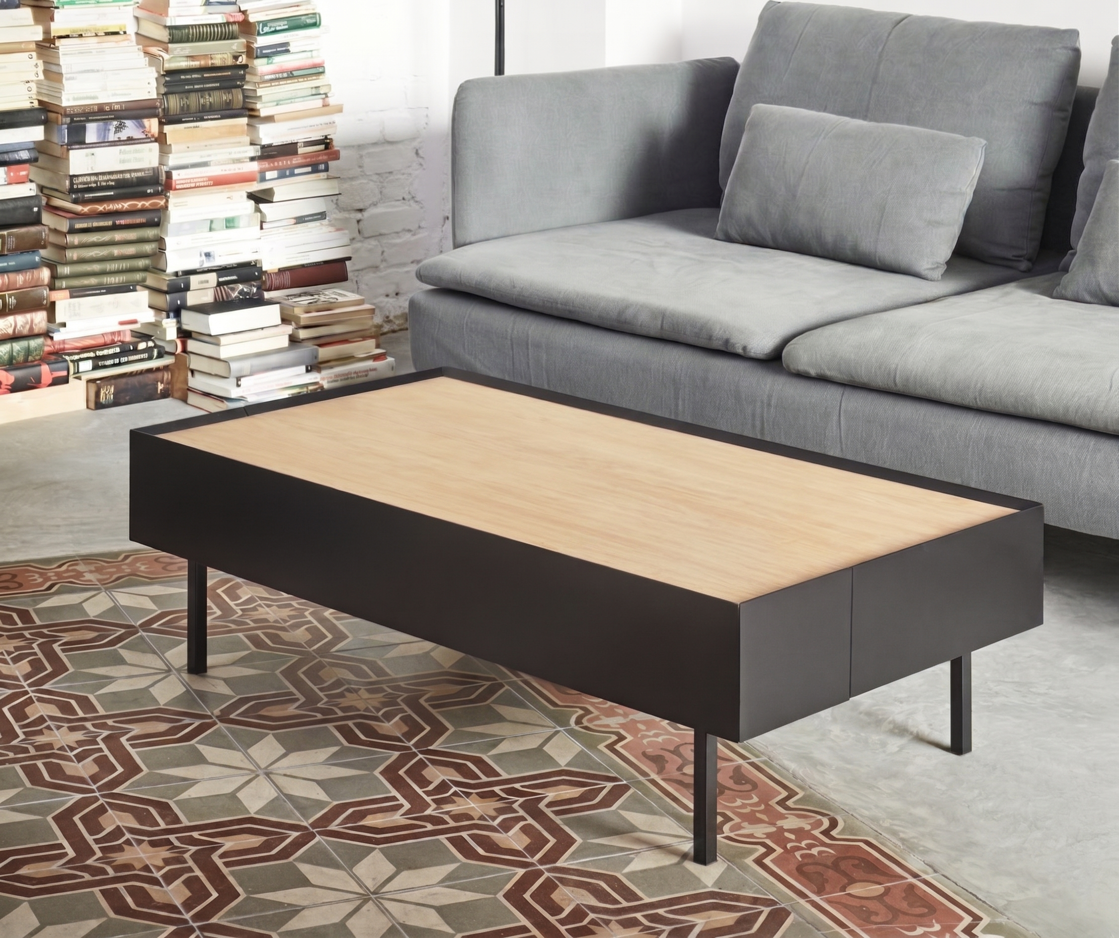Must minimalistlik Teulat diivanilaud Arista Black elutoas