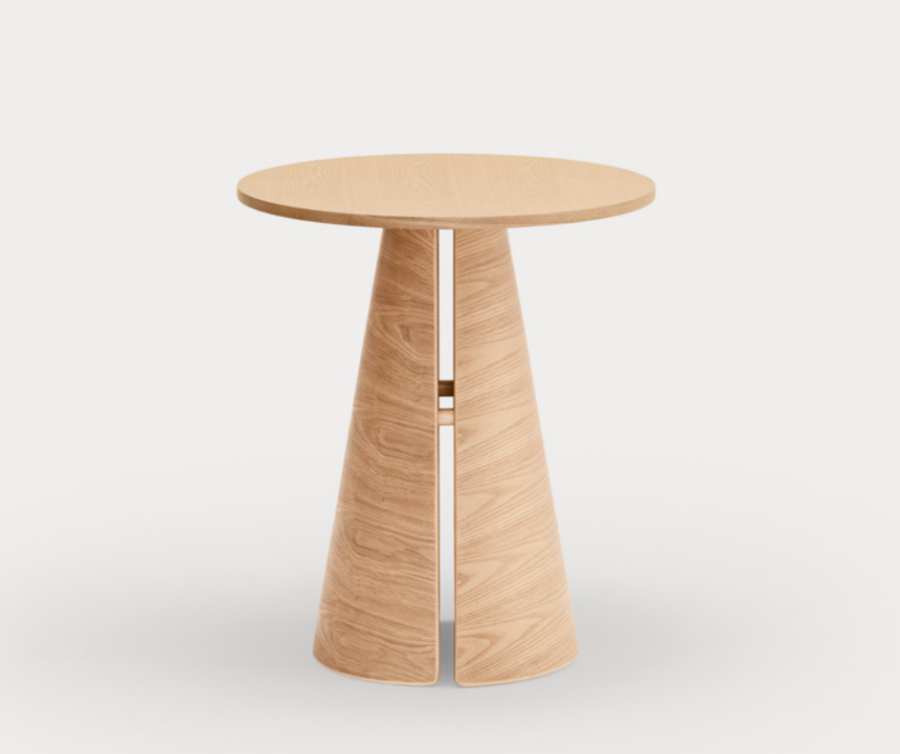 Teulat laud Cep Natural on lihtsa ja minimalistliku disainiga.