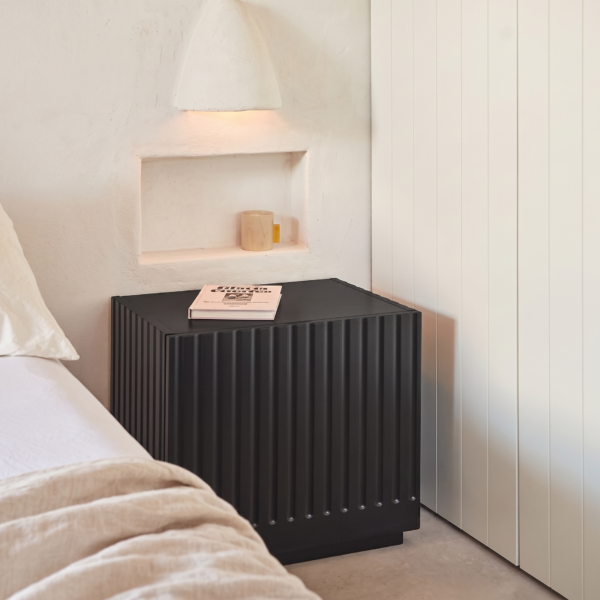 Nurgalaud Doric Black