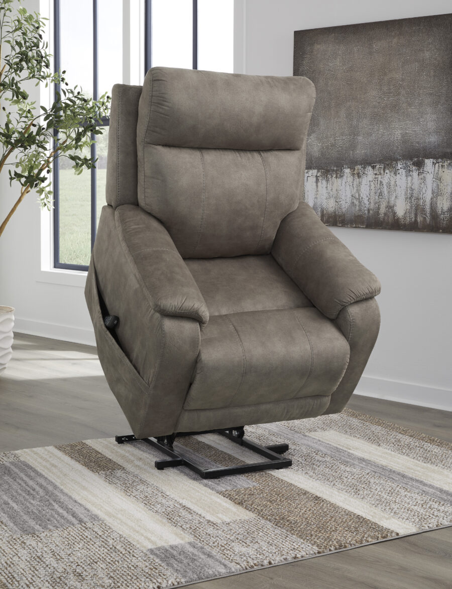 Power lift recliner Crestmeade