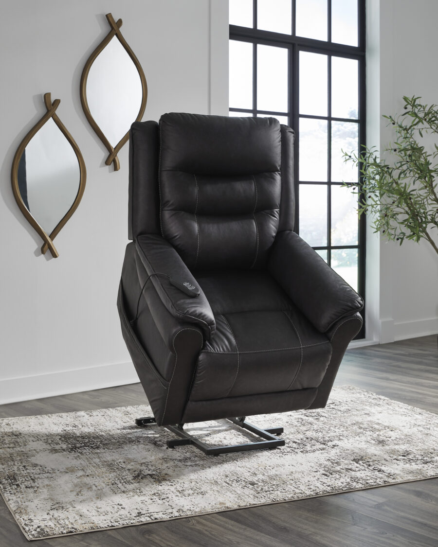 Power lift recliner M Oatman