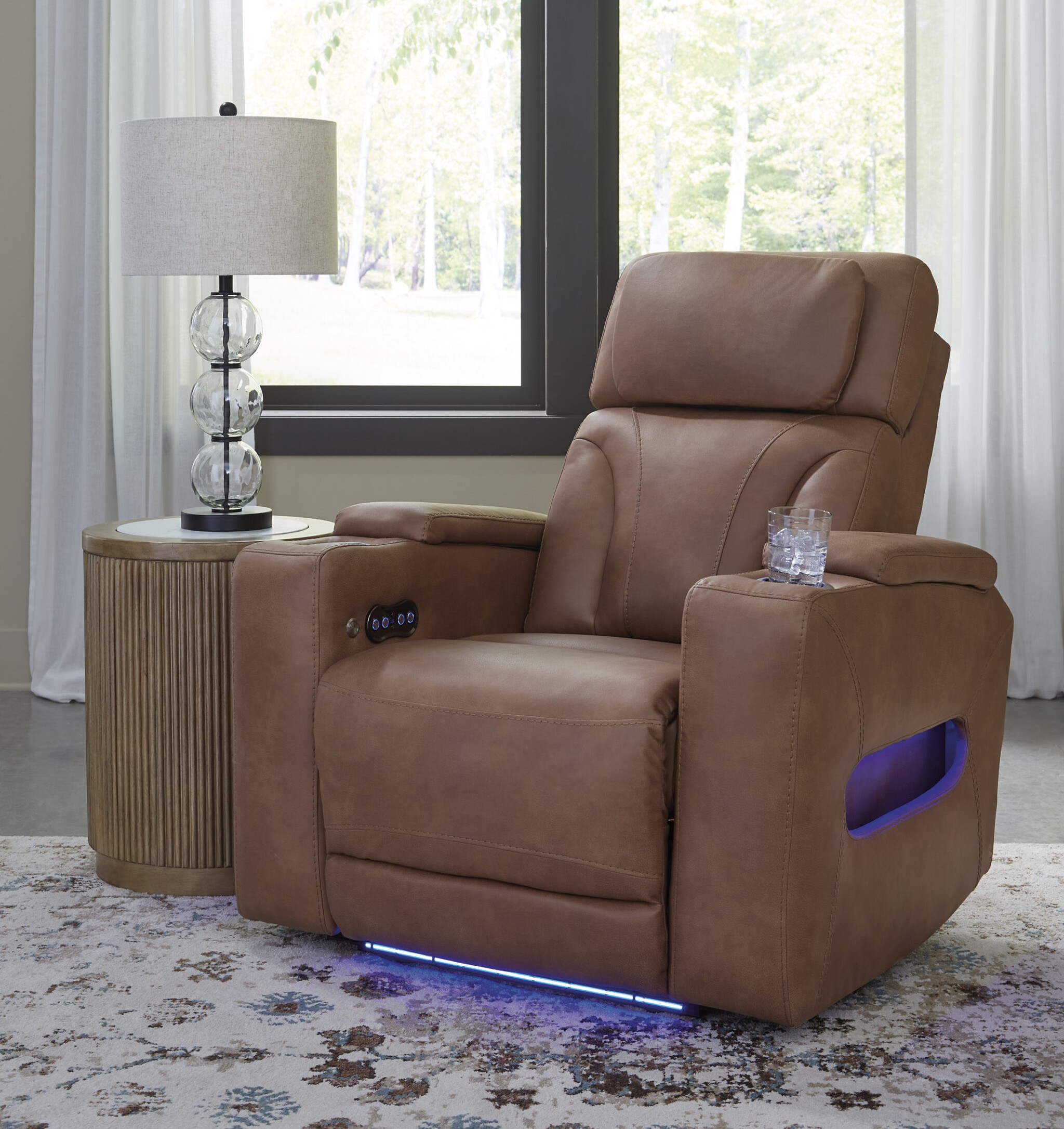 Pruun kunstnahast elektriline recliner tugitool Point Clear topsihoidjate ja LED-valgustusega