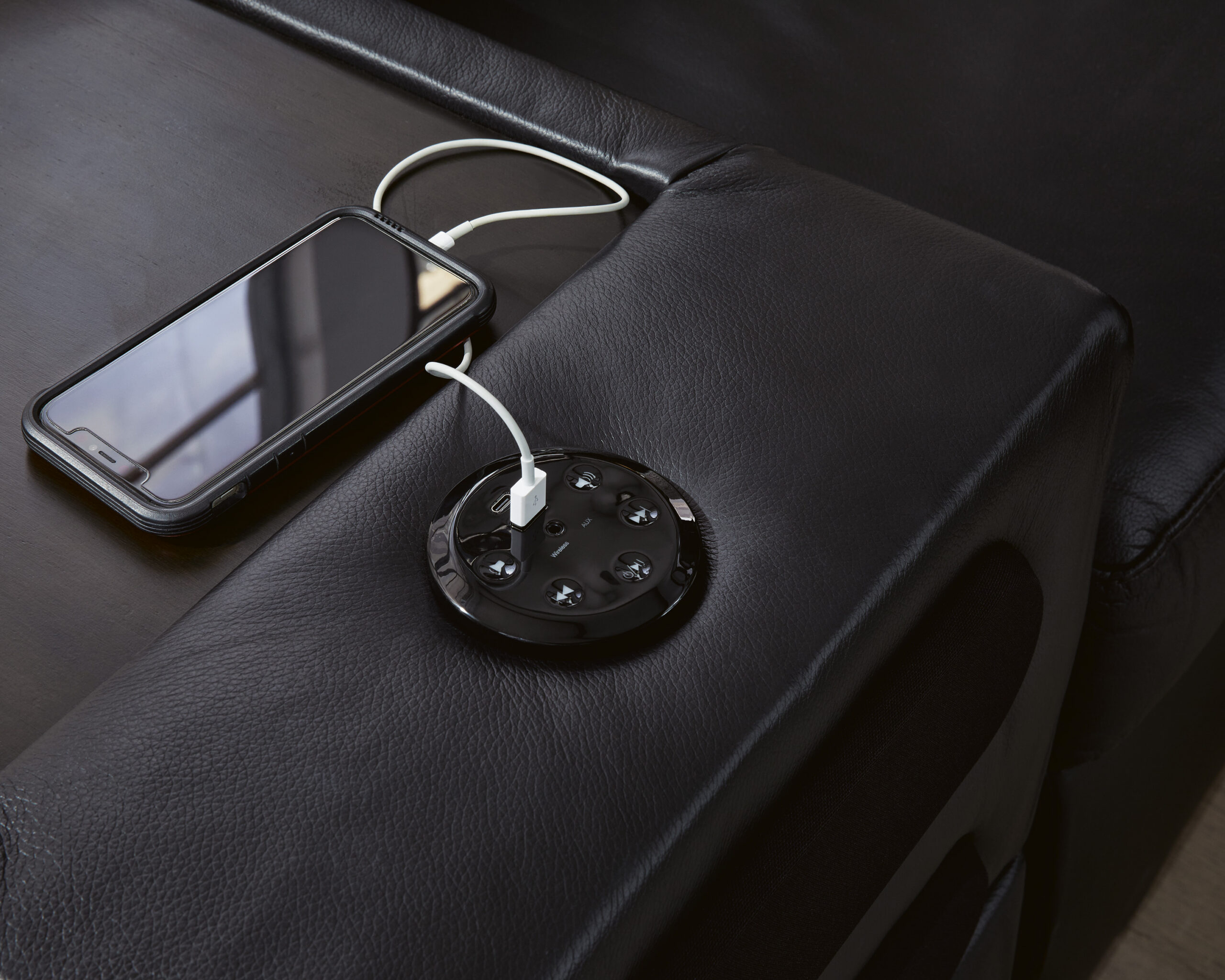 Diivan Modmax II konsooliga - Image 4