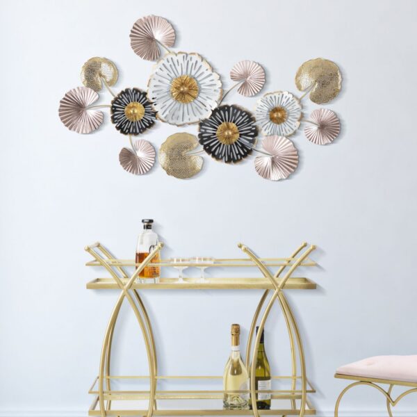 Seinakaunistus Pinky