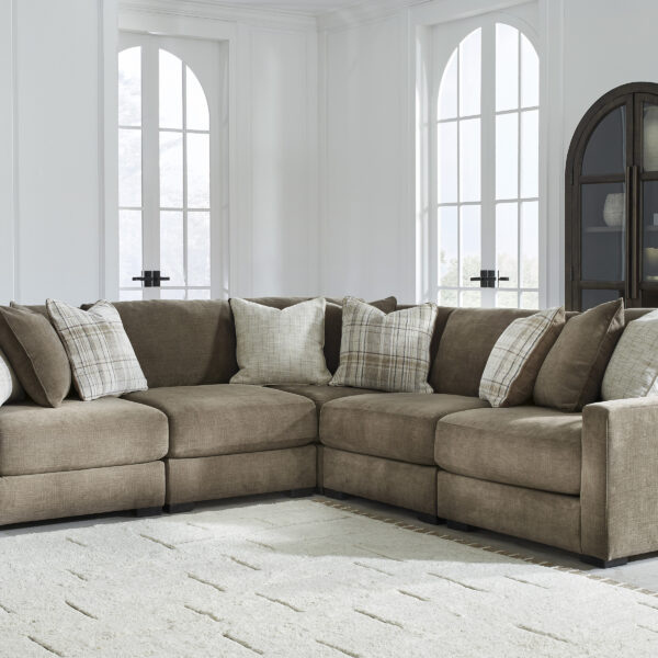 Nurgadiivan Camellia-Court